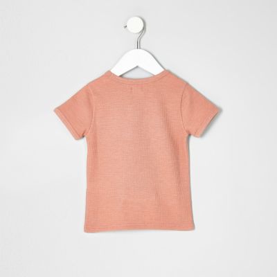 Mini boys pink waffle textured T-shirt